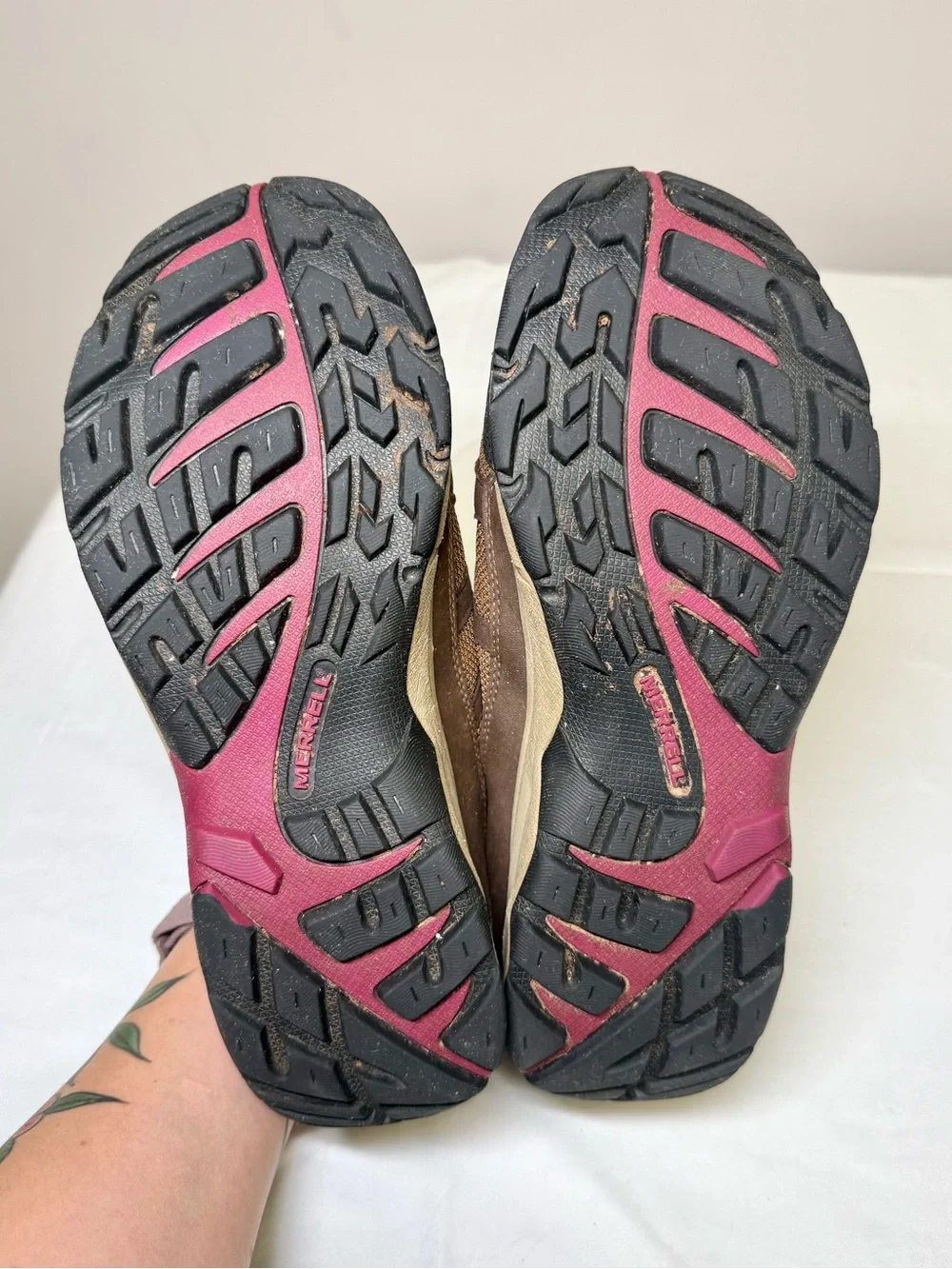Merrell Otter Hiking Shoes Brown Pink Trail Outdoor Sneakers Women’s 9.5
